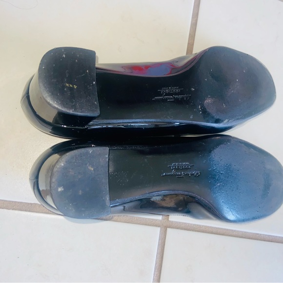 SALVATORE FERRAGAMO kitten heels sz 9! - Picture 7 of 8